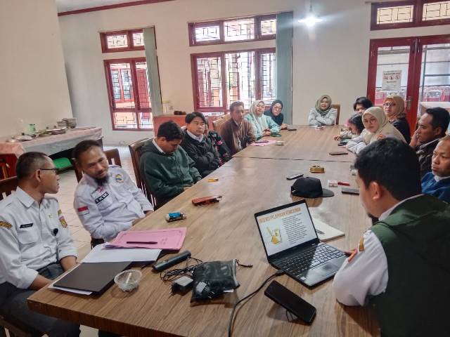 kecamatan-kejajar-gelar-rapat-admin-dtks-dtsen-bahas-validasi-realisasi-penanganan-kemiskinan-triwulan-iii-tahun-2026